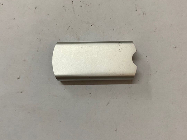U盘    